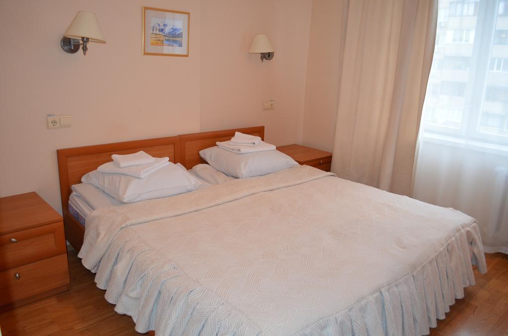 Predslava Hotel Киев Екстериор снимка